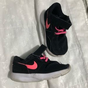 Nike 5c girls shoes